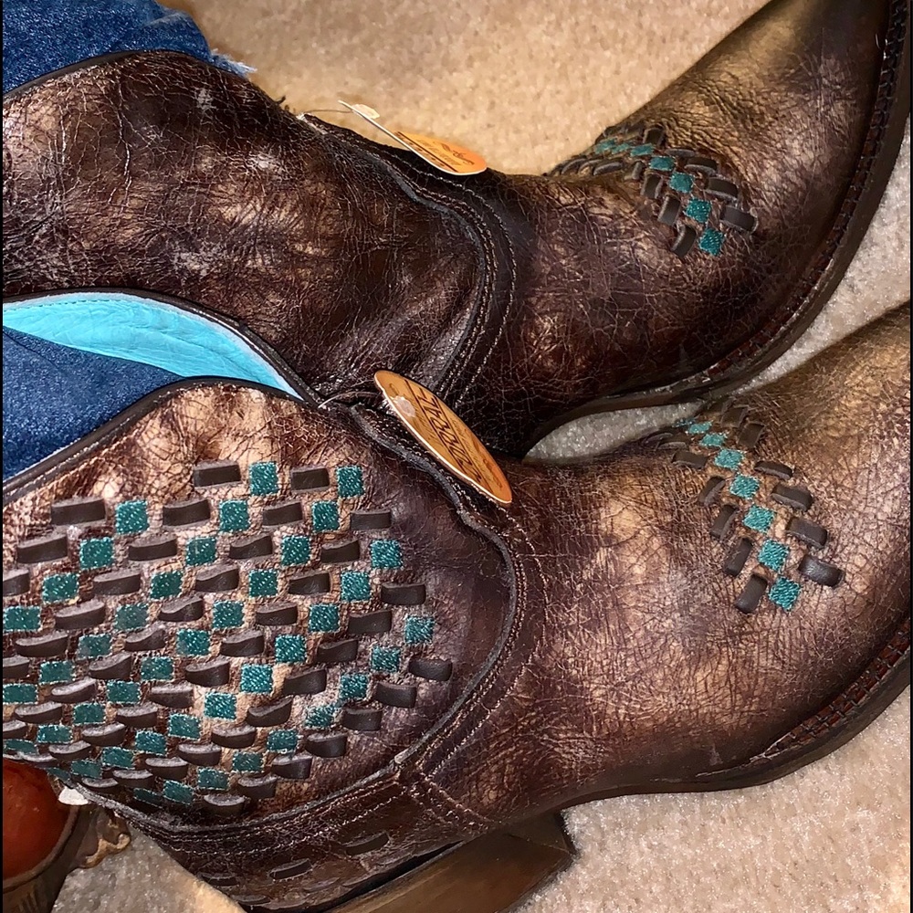 SOLD! Corral distressed brown leather ankle boots